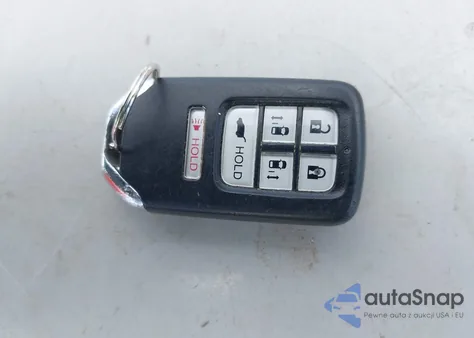 2015 Honda Odyssey Touring/Touring Elite z USA, uszkodzony, nr VIN 5FNRL5H95FB006918